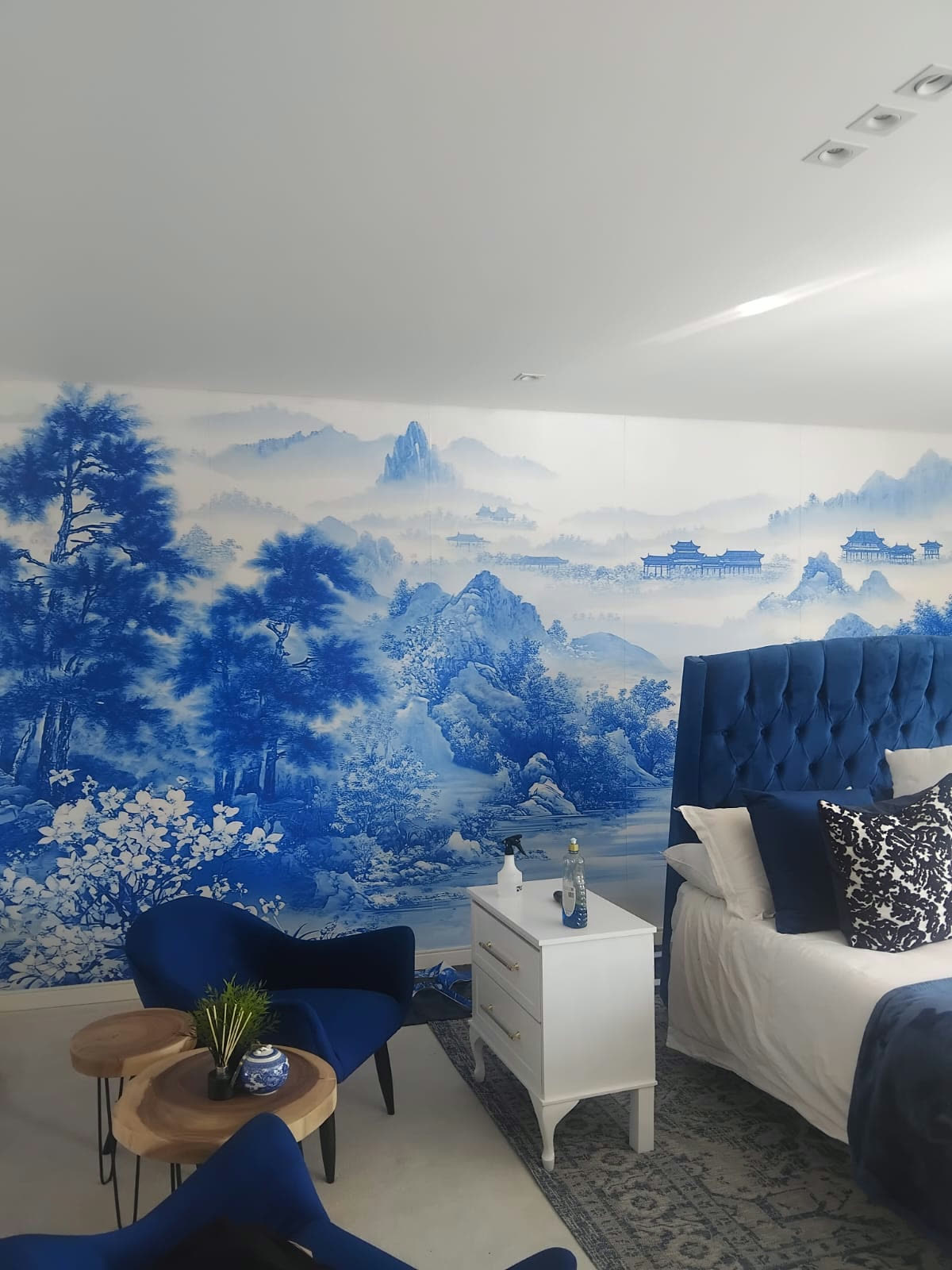 Blue oriental mural feature wall, bedroom